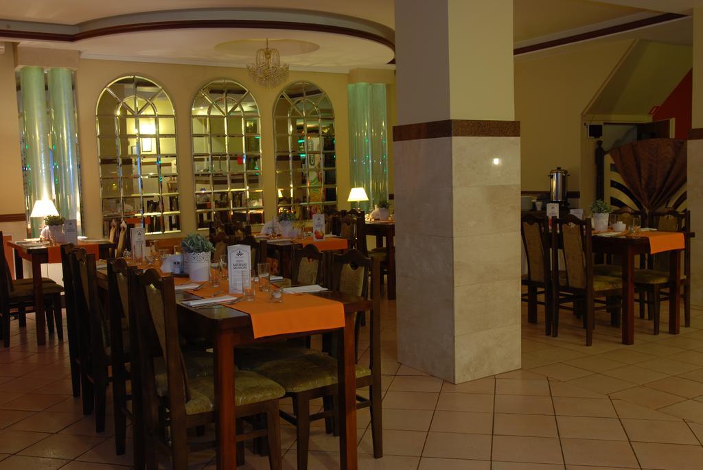 Hotel La-Musica Piaseczno  Exterior foto